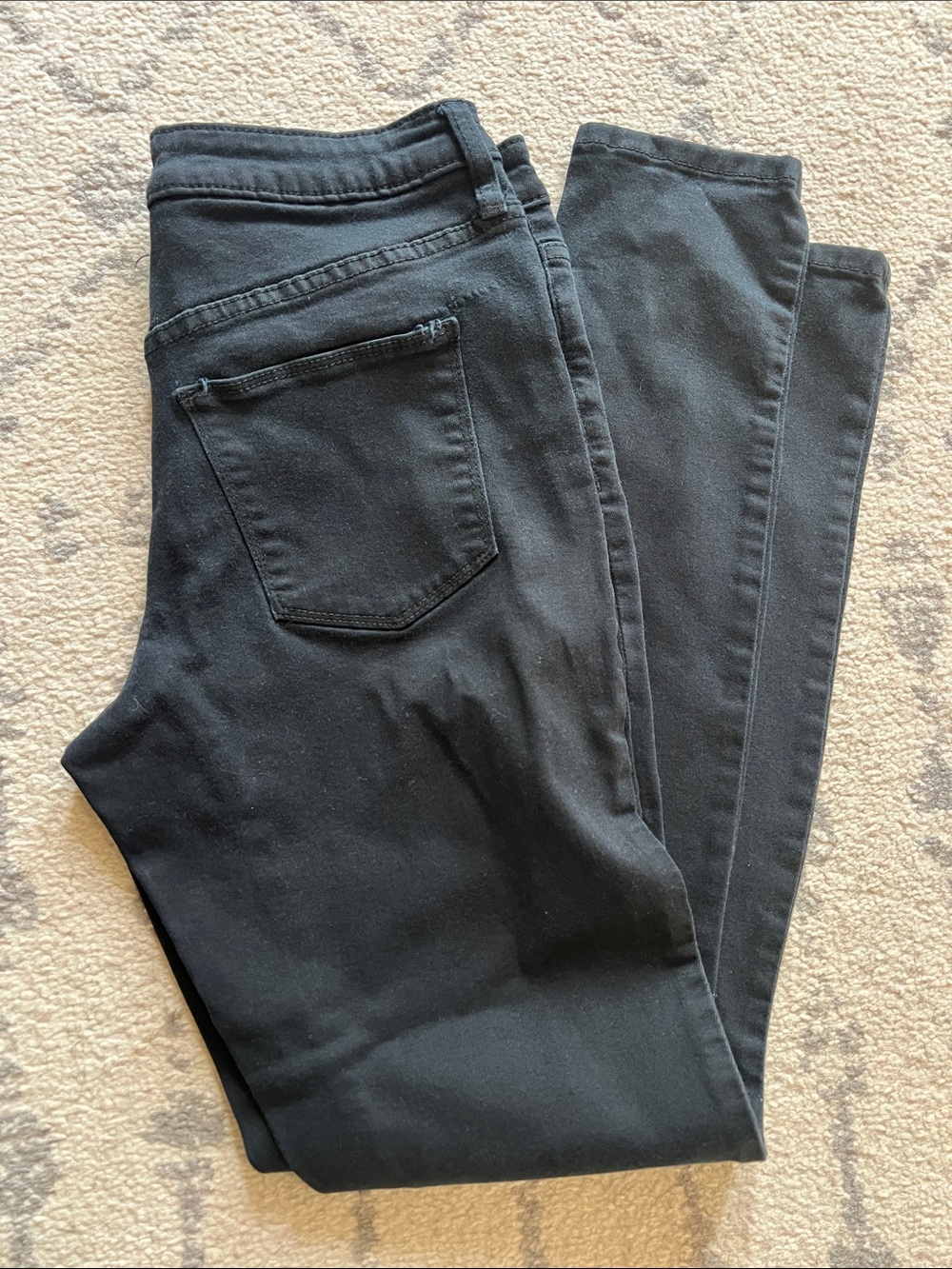 Universal Thread Women’s Black Skinny Jeans